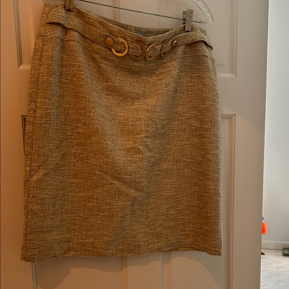 ANTONIO MELANI Tan Skirt with Gold Details - Picture 1 of 4